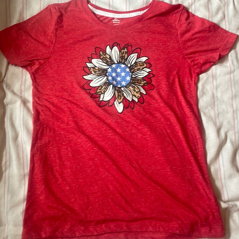 Small tee shirt patriot for the fourth!!